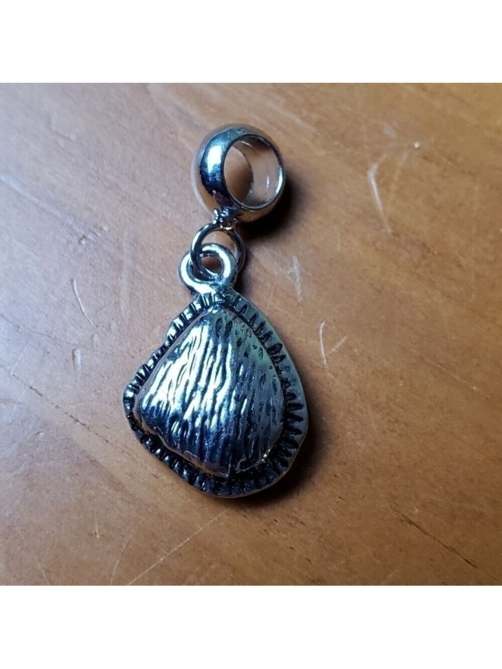 Charm Silver Half Clam Shell Pearl - Picture 2 of 3
